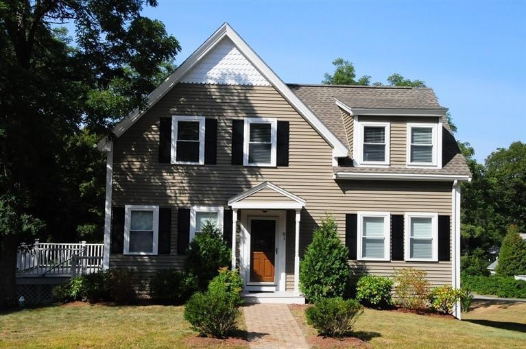 81 Sandwich Rd, Buzzards Bay, MA 02532 - photo 1