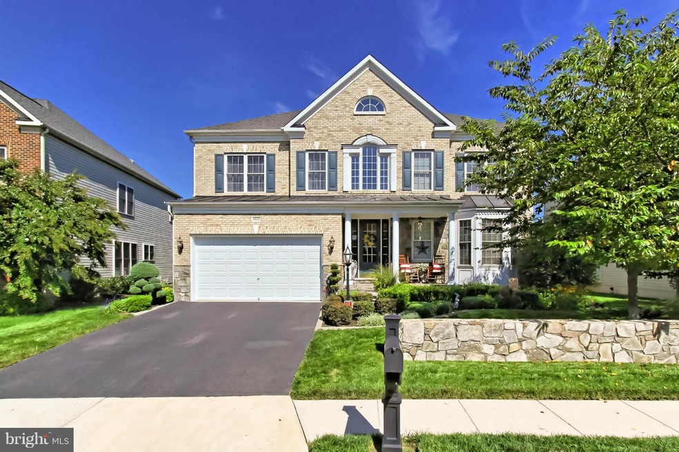 25646 S Village Dr, Chantilly, VA 20152 - photo 1