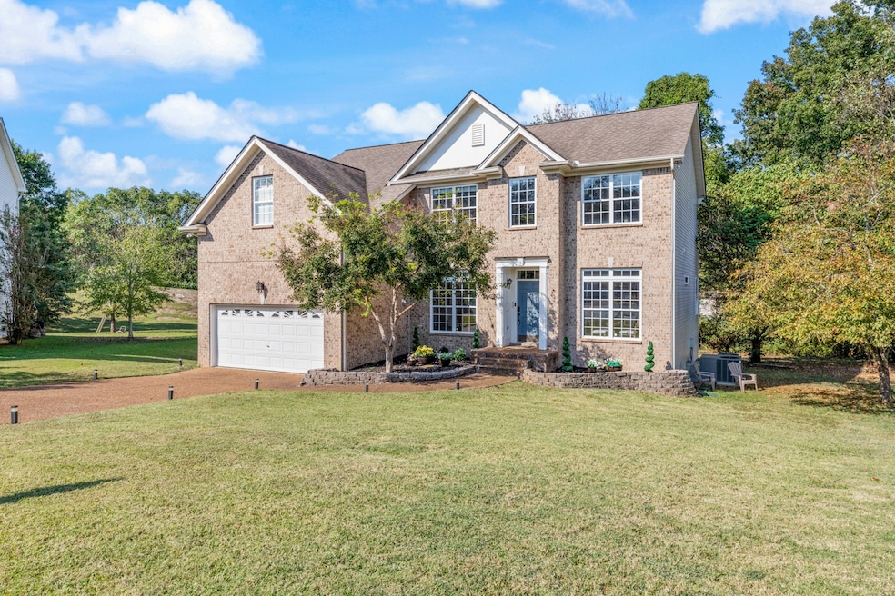 703 Greer Ct, Mount Juliet, TN 37122 - photo 1