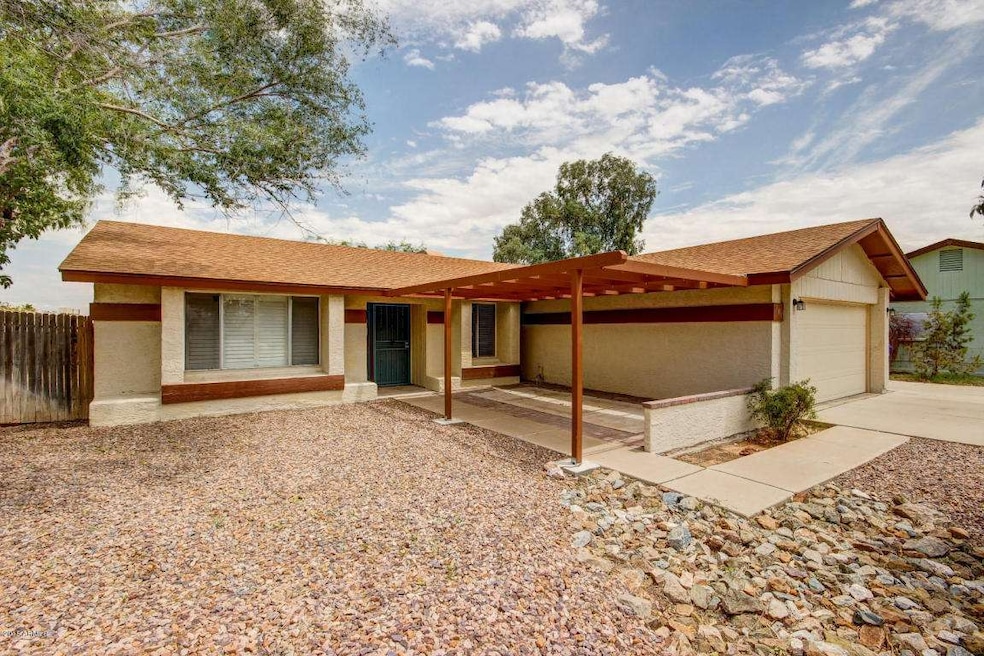 704 W Temple St, Chandler, AZ 85225 - photo 1