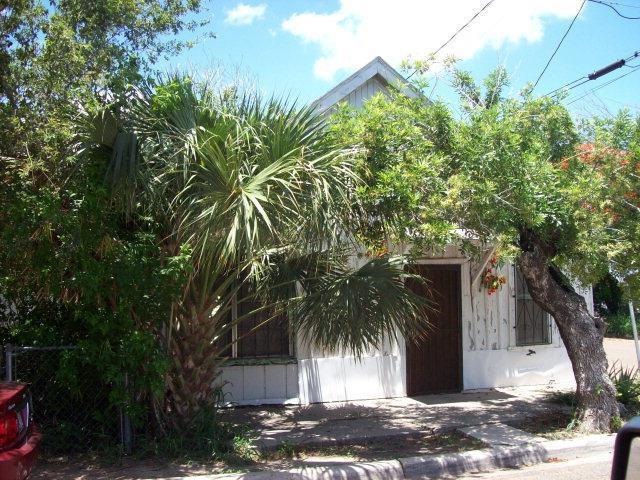 100 N Libertad St, Weslaco, TX 78596 - photo 1