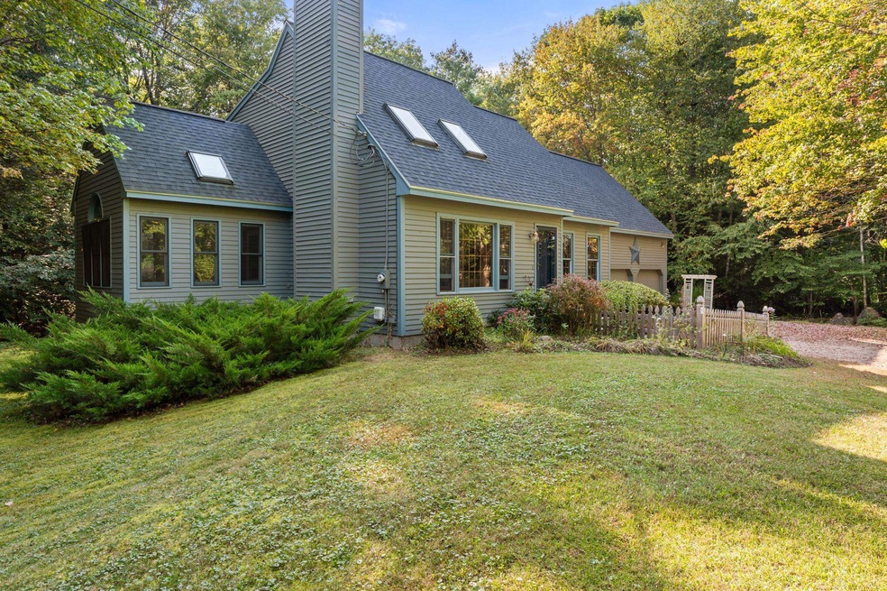 20 Chestnut Dr, Allenstown, NH 03275 - photo 1