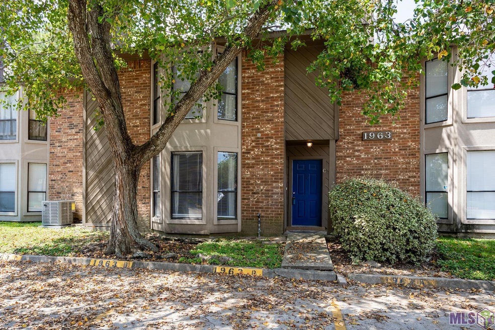 1963 S Brightside View Dr unit C, Baton Rouge, LA 70820 - photo 1