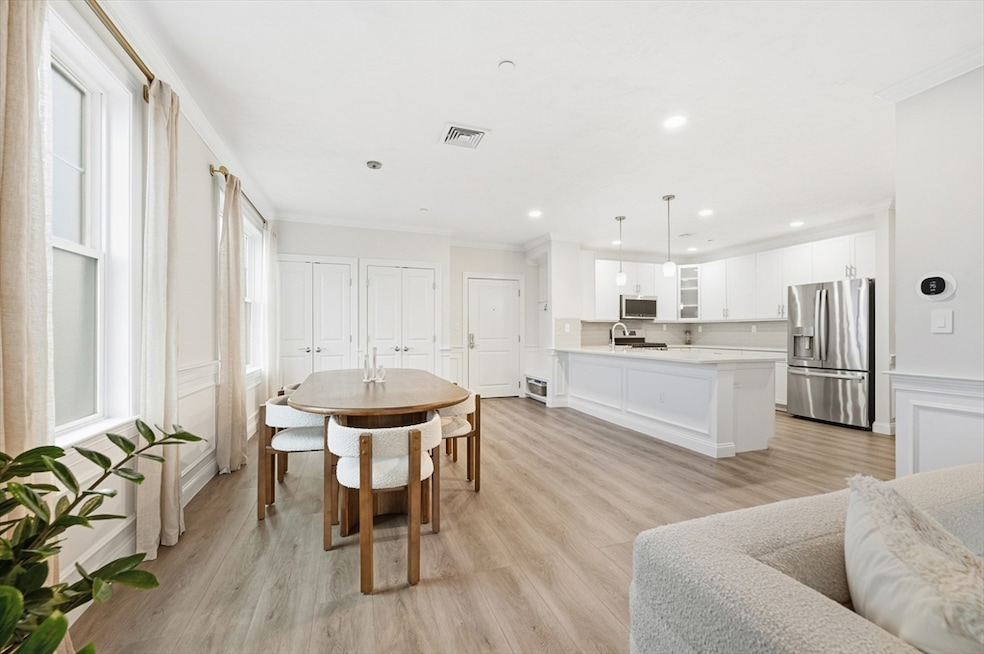 For Sale $885,000 • Co-Listing Agent