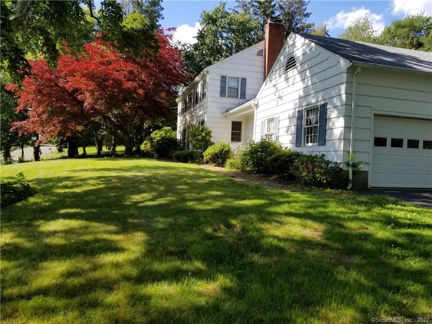 32 Glenarden Rd, Trumbull, CT 06611 - photo 1