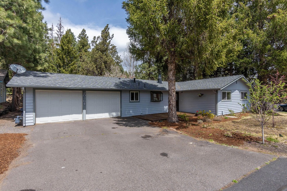 20364 Mahsie Ct, Bend, OR 97702 - photo 1