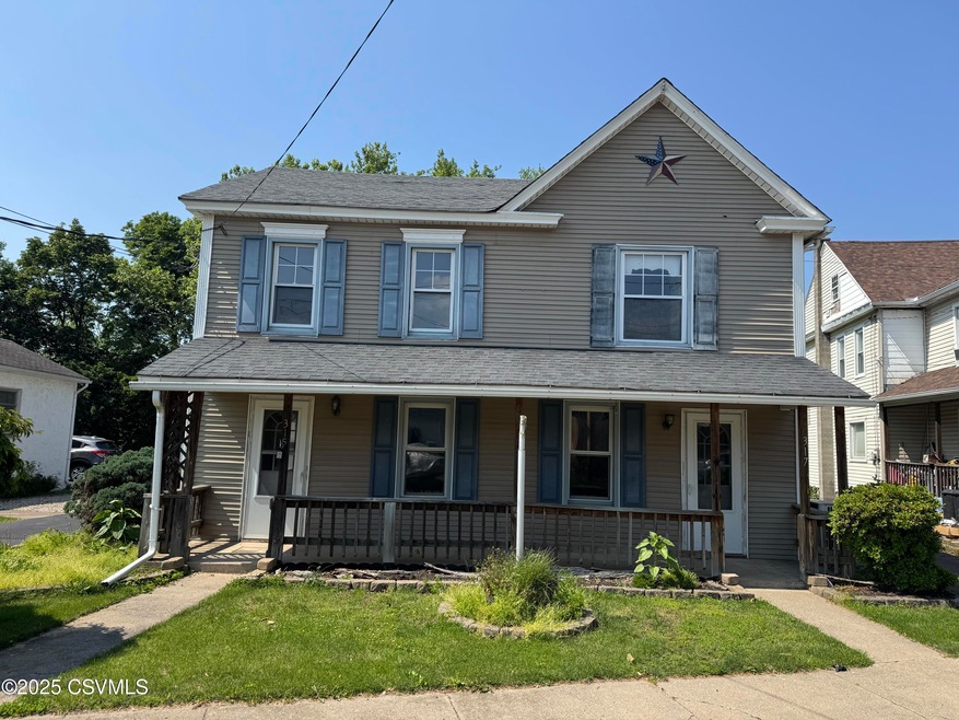 317 W 2nd St, Nescopeck, PA 18635 - photo 1