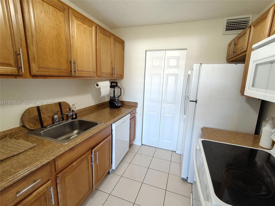 500 NE 2nd St unit 227, Dania Beach, FL 33004 - photo 1