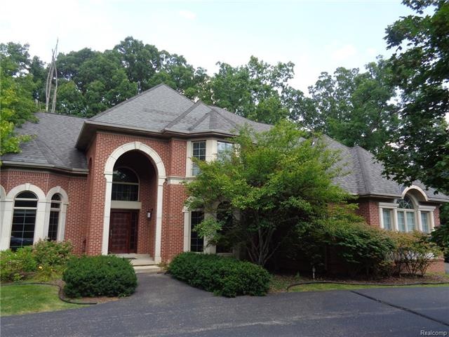 CUSTOM DOMINICK TRINGALI DESIGNED - STATELY FRONT 