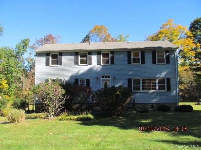 3424 Stoney St, Mohegan Lake, NY 10547 - photo 1