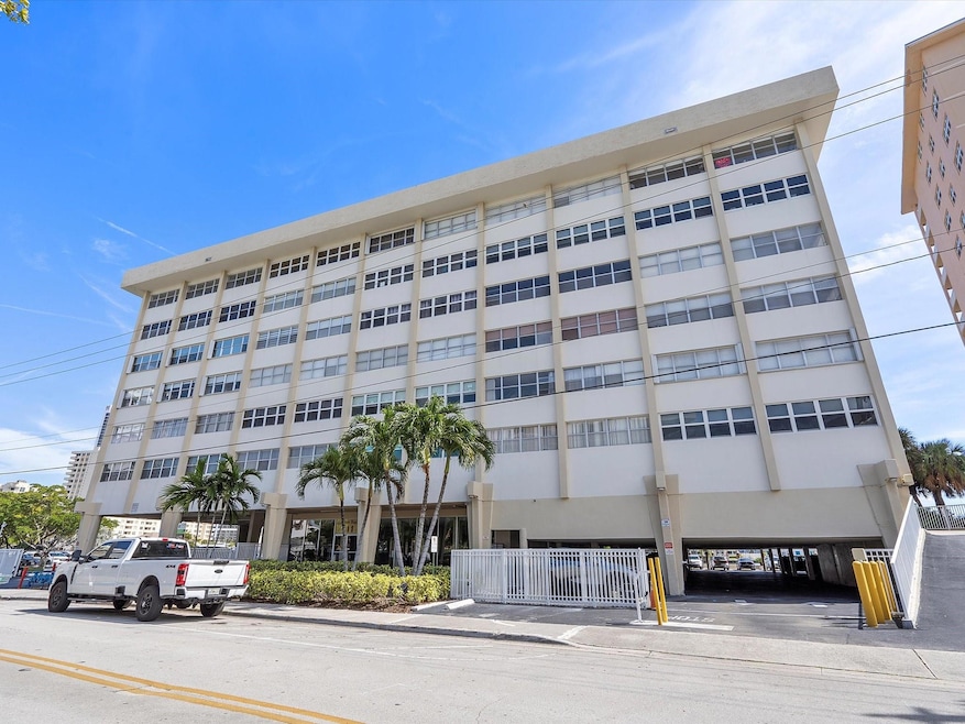 Golden Sails Condominiums unit C1, Hallandale Beach, FL 33009 - photo 1