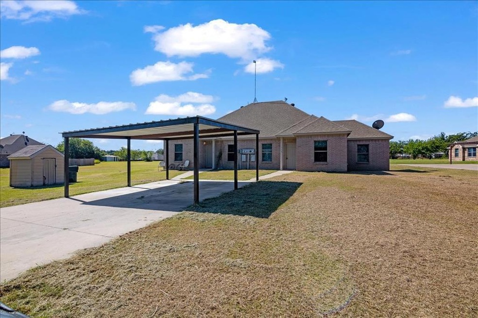 115 Lindas Creek Ln, Weatherford, TX 76088 - photo 1