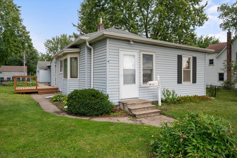 2521 12th Ave E, Saint Paul, MN 55109 - photo 1