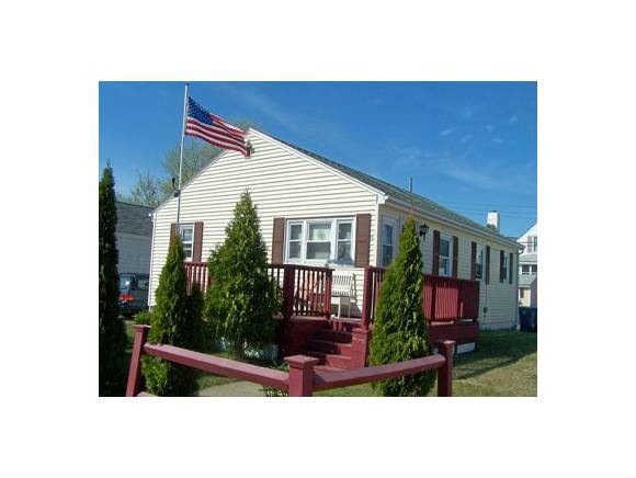 15 Plymouth St, Seabrook, NH 03874 - photo 1