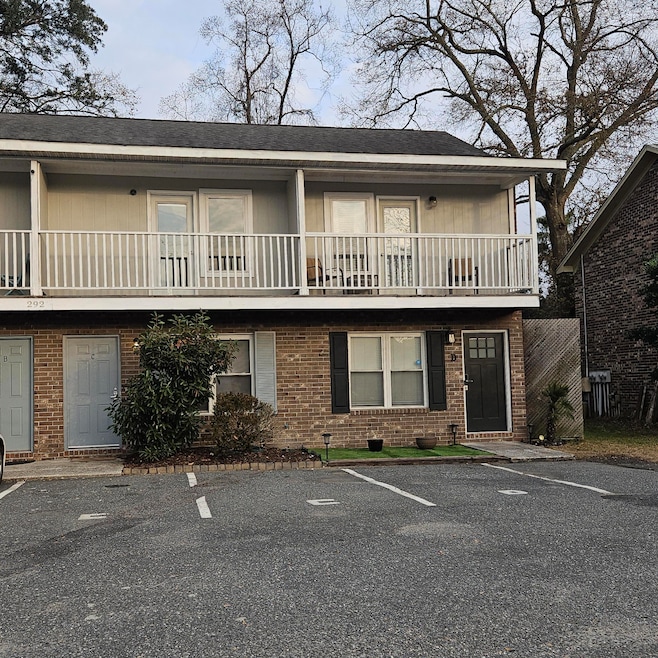 Unit C 292 Fleming Road