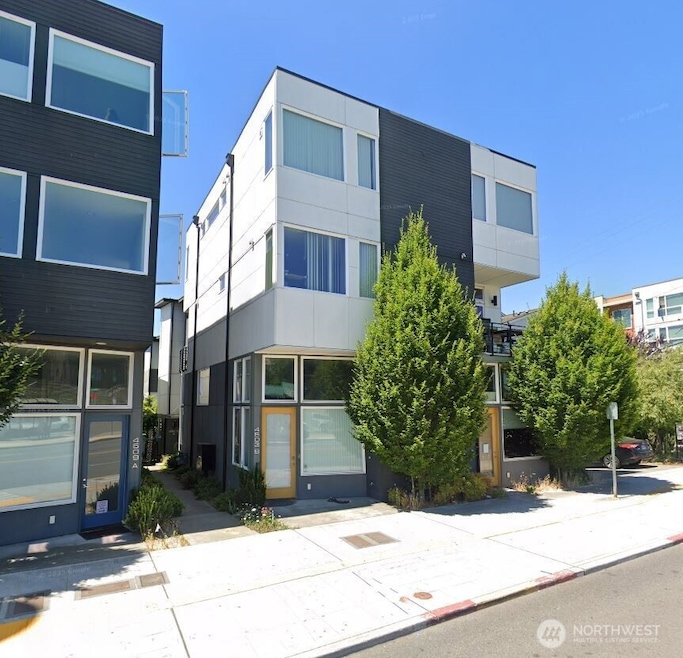 4503 15th Ave S unit B.UP, Seattle, WA 98108 - photo 1