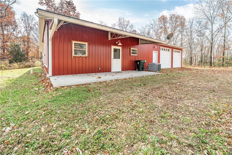 1450 County Road 220, Eureka Springs, AR 72631 - photo 1