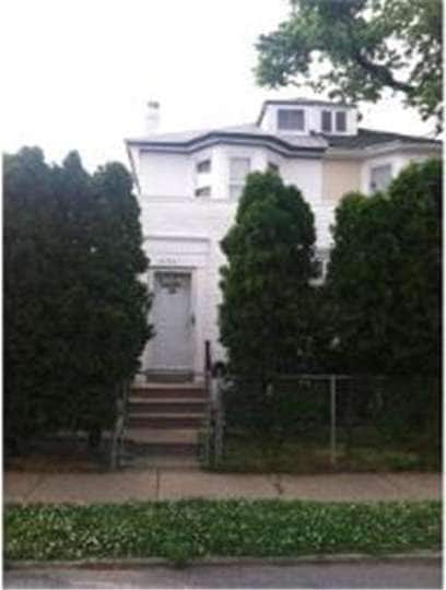 1196 E 9th St, Crum Lynne, PA 19022 - photo 1