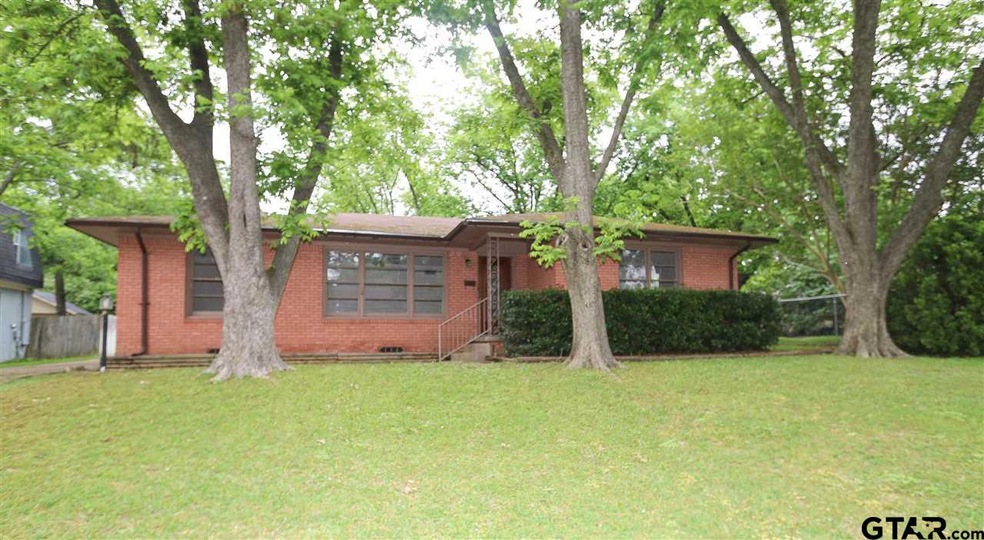 2120 2120 Belmont, Tyler, TX 75701 - photo 1