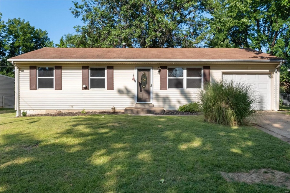 3529 Fleet Ln, Saint Charles, MO 63301 - photo 1