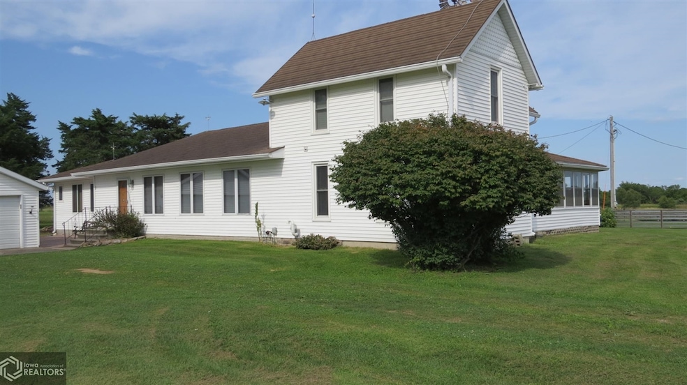 22682 120th St, Columbus Junction, IA 52738 - photo 1