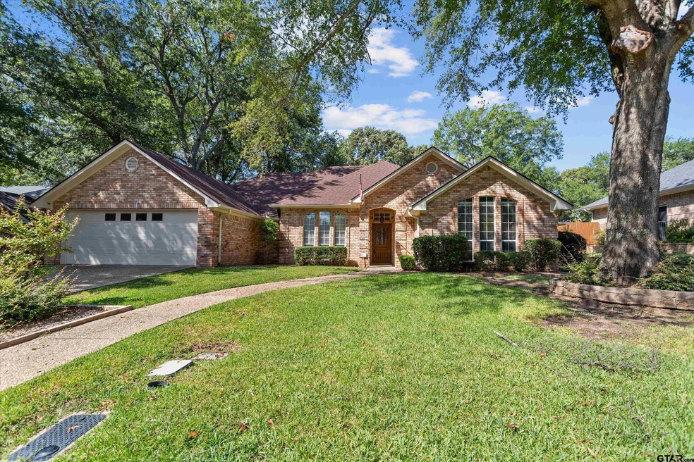 5805 Fallmeadow Dr, Tyler, TX 75703 - photo 1