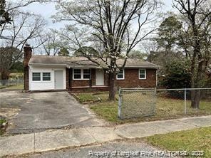 687 Wiltshire Rd, Fayetteville, NC 28314 - photo 1