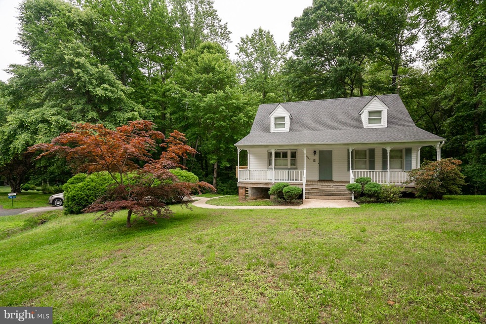 9023 Megan Cir, Owings, MD 20736 - photo 1