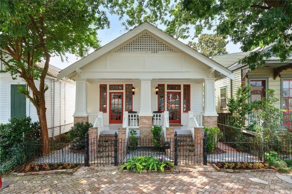 Beautiful freshly painted porch and facade.