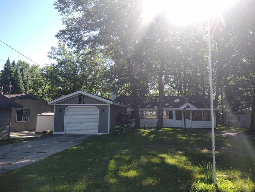 4080 Oak St, Harrison, MI 48625 - photo 1