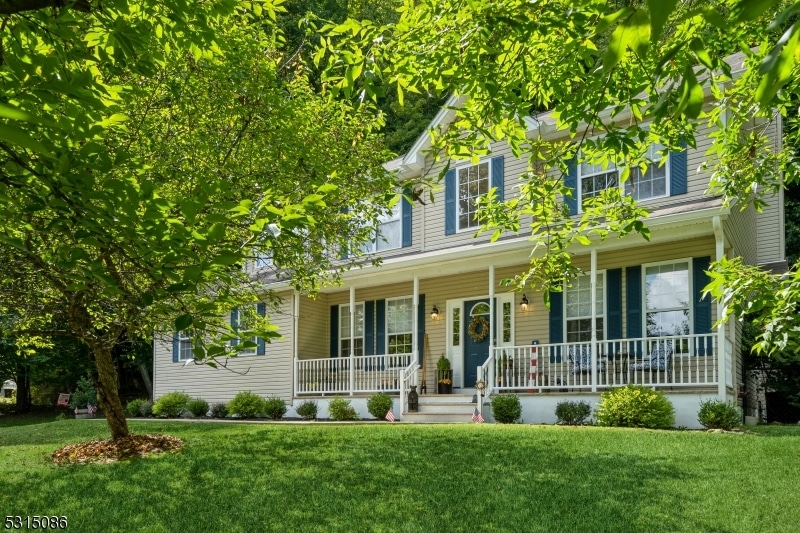 Sold $725,000