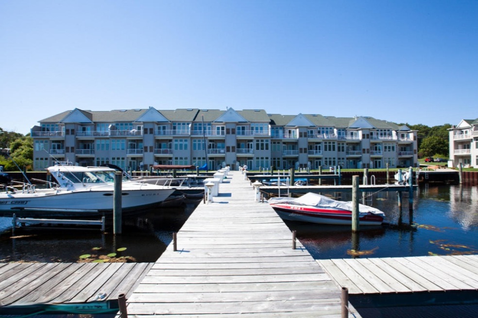 Dock