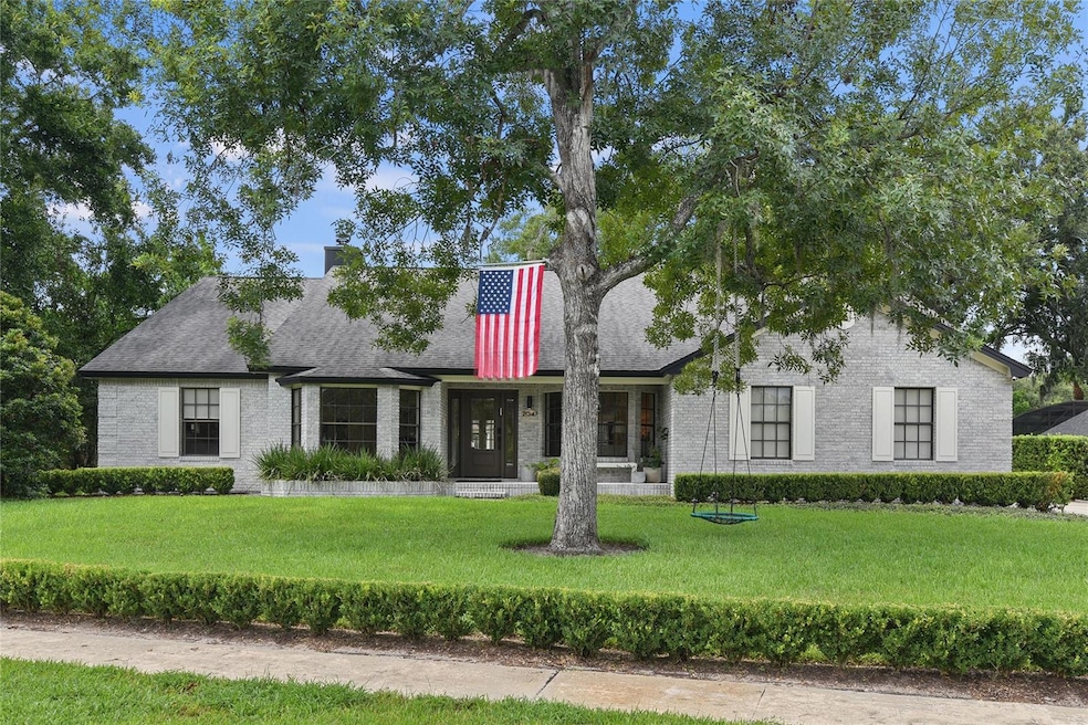 Sold $1,350,000 • Co-Listing Agent