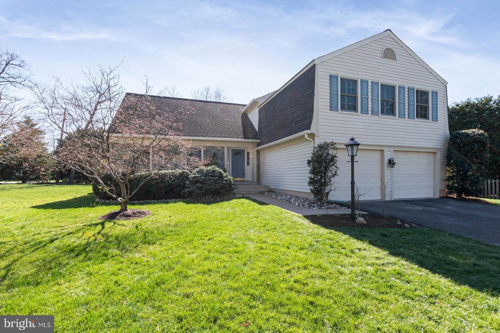 8207 Labbe Ln, Vienna, VA 22182 - photo 1