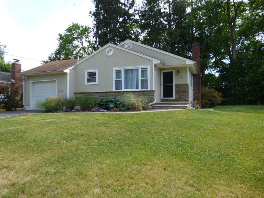 33 Lawrence Place, Freehold, NJ 07728 - photo 1