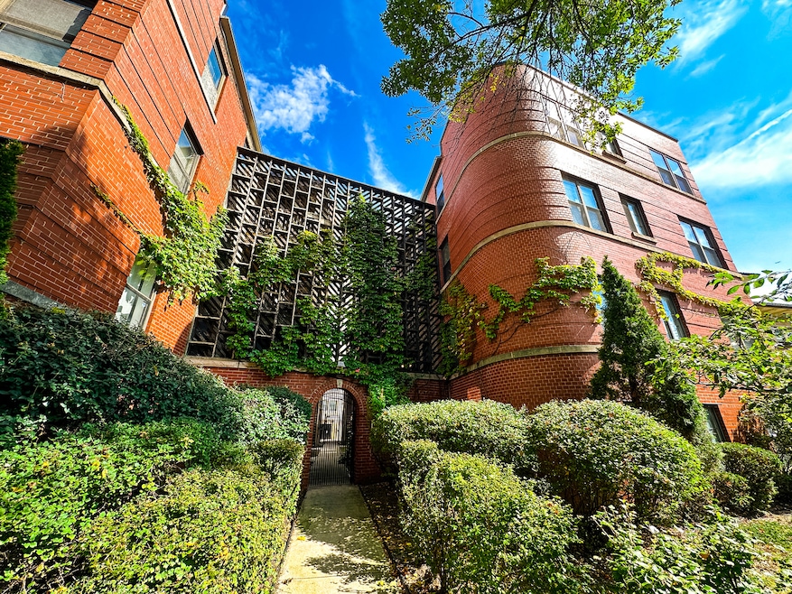 For Rent $1,900/month