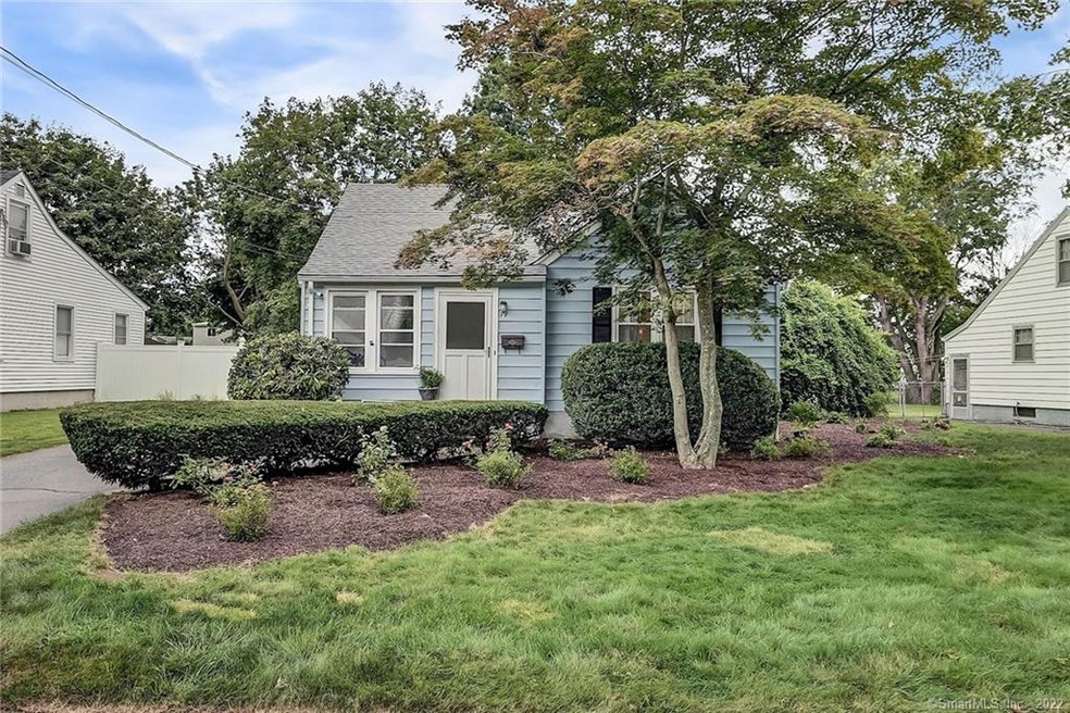 79 Kenny Dr, New Haven, CT 06513 - photo 1