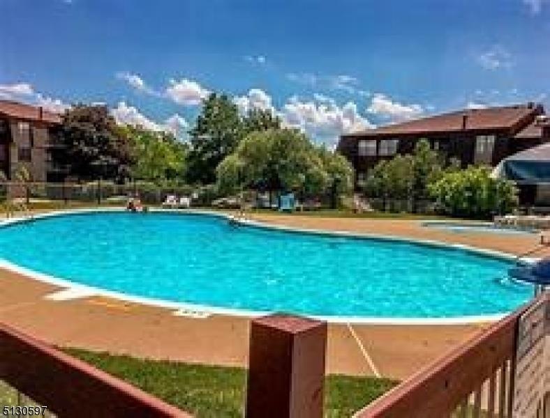 70 Golden Square unit 70 C, Woodbridge, NJ 07095 - photo 1