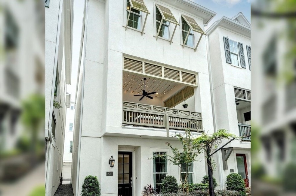 221 E 27th St, Houston, TX 77008 - photo 1