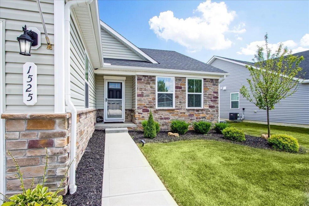 1525 Bahia Dr, Marysville, OH 43040 - photo 1
