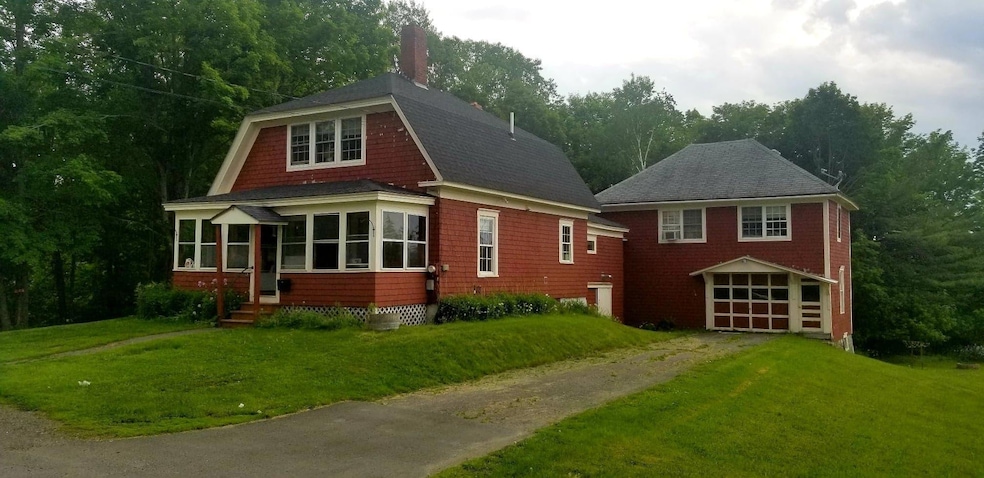 18 Davis St, Dover Foxcroft, ME 04426 - photo 1