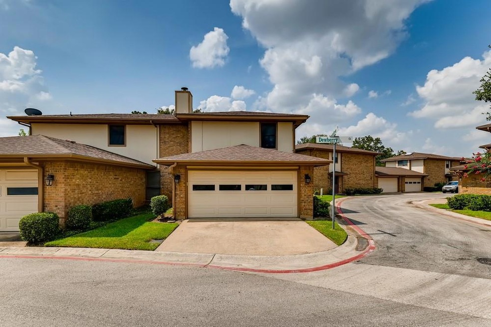 11 Greentree Ln, Bedford, TX 76021 - photo 1