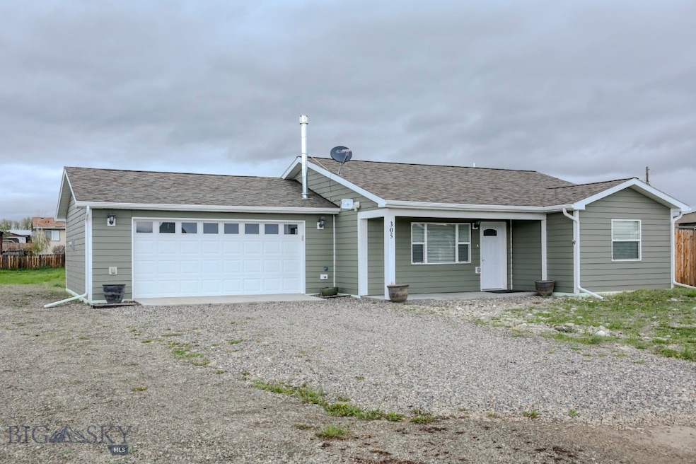 305 Lathrop St W, Clyde Park, MT 59018 - photo 1