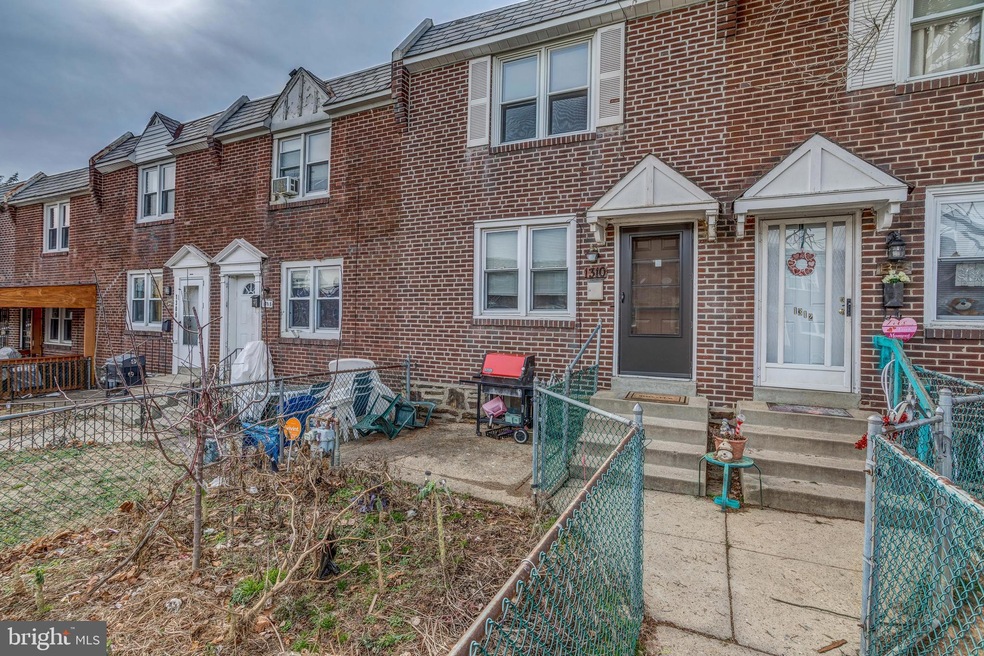 1310 Edgehill Rd, Darby, PA 19023 - photo 1