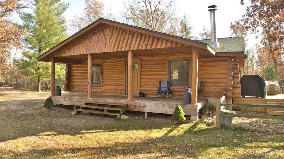 3086 Gradowski R#3 Dr, Mills Township, MI 48661 - photo 1