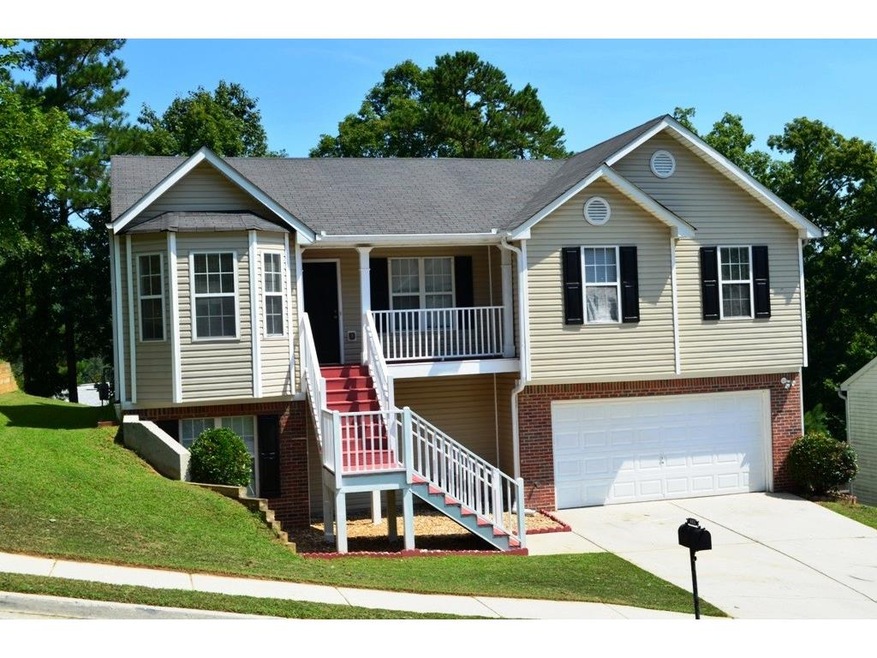 Well maintained 3BR/3BA Raised Ranch!