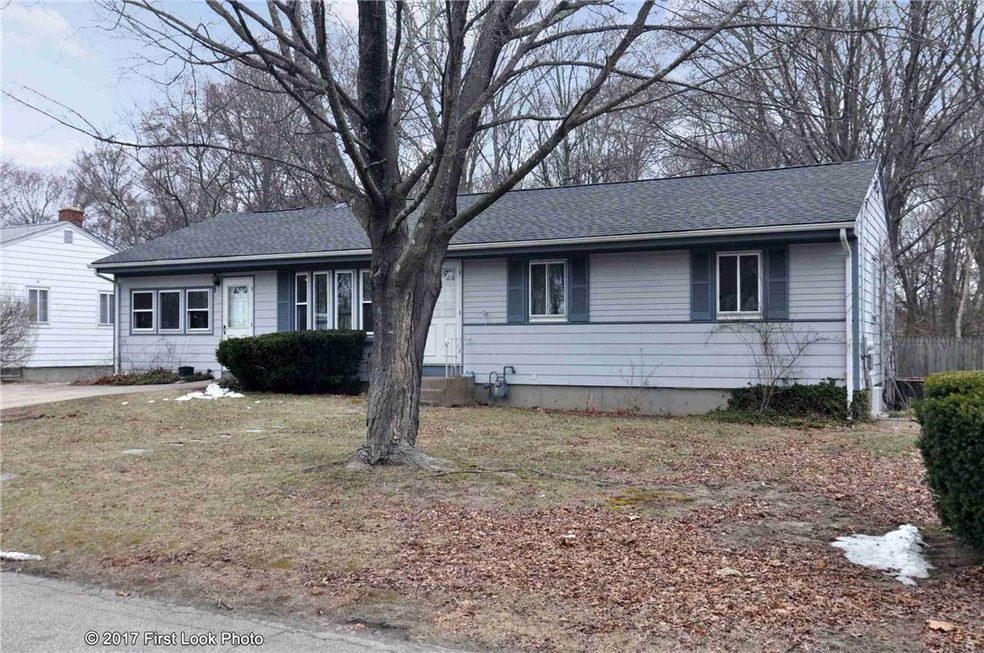 104 Walnut Glen Dr, Warwick, RI 02886 - photo 1