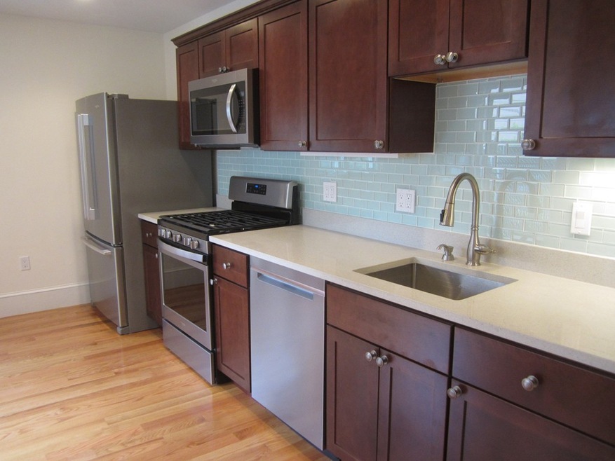 15 Plympton St unit 15, Waltham, MA 02451 - photo 1