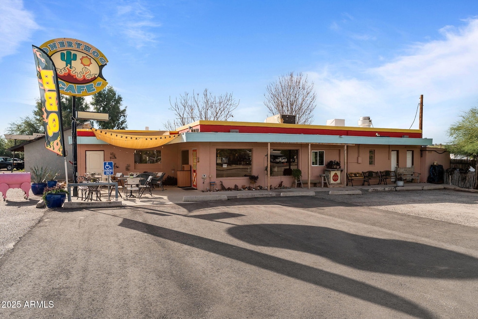 686 N Tegner St, Wickenburg, AZ 85390 - photo 1