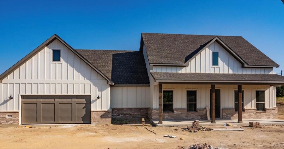 2020 Redemption Dr, Weatherford, TX 76088 - photo 1